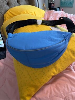 Lightweight Sky Blue Waist Pack with Black Strap